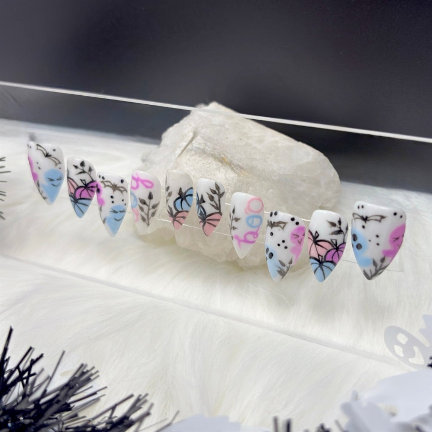 "Boo-tique Garden” Press-On Nails | RTS – Medium Stiletto (Size Medium)